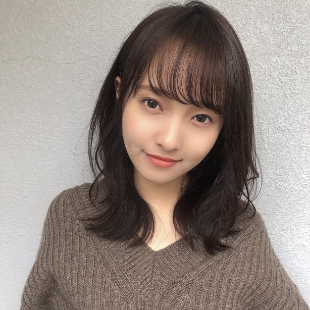丸顔に似合うヘアスタイル