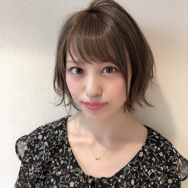 丸顔に似合うヘアスタイル