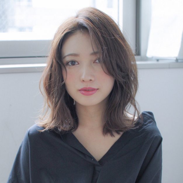 丸顔に似合うヘアスタイル
