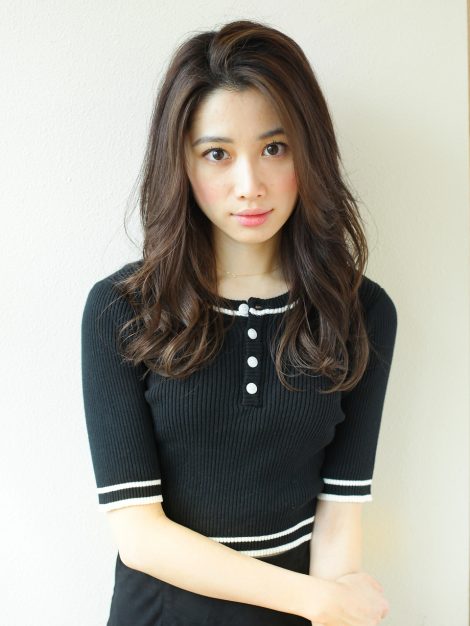 【男顔】の女性に似合う髪型と見分け方、お悩みを解説
