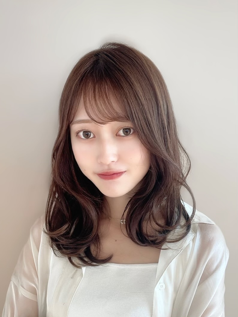 【小顔可愛い】触れたくなるミディアムヘア 20代30代40代