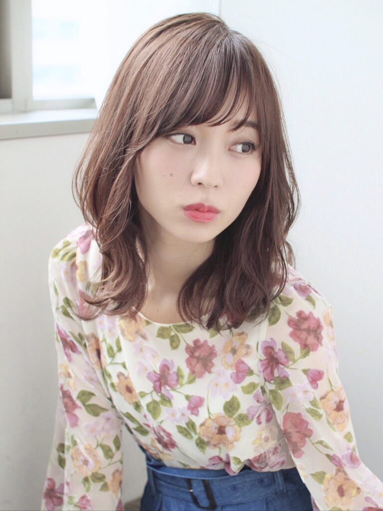 ひし形シルエット小顔くびれヘア