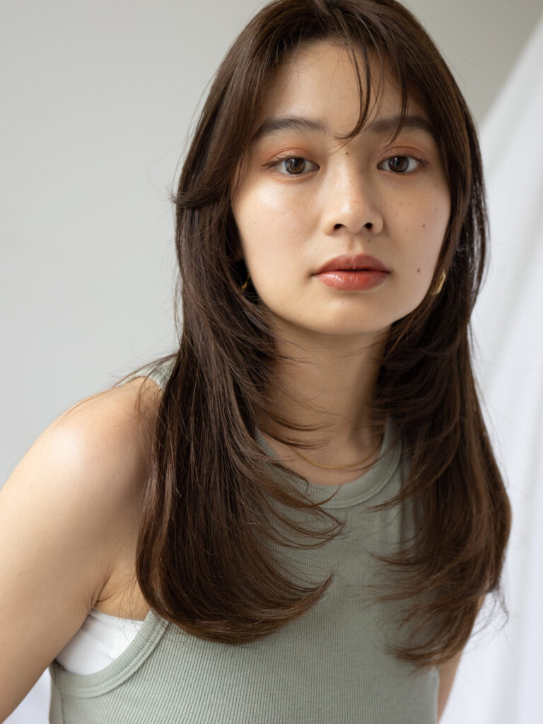 大人可愛いくびれヘア×ハイレイヤー