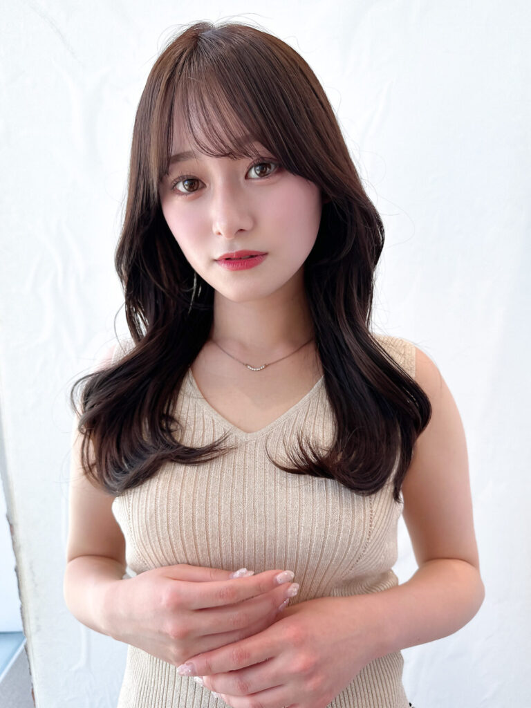 大人可愛い ふんわりくびれヘア シースルー前髪 韓国ヘア