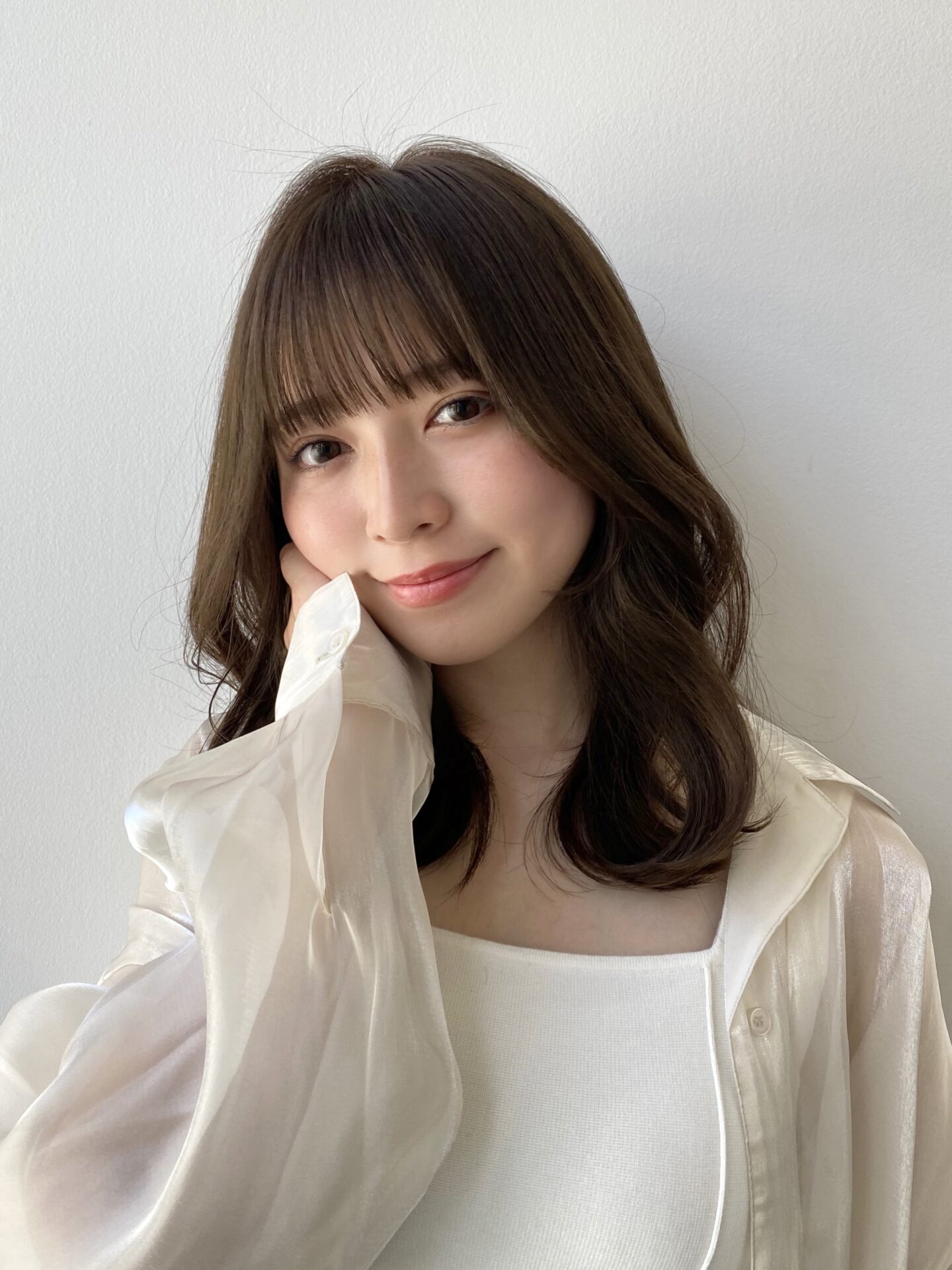 大人可愛いミディアムヘア