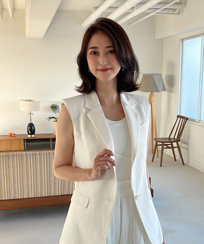 キレイめボブ前髪長め大人スタイル