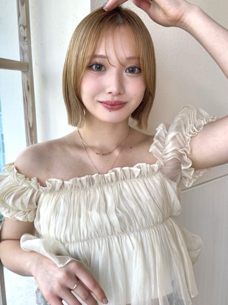 イメチェン大人可愛い小顔前下がりボブシースルー前髪20代30代