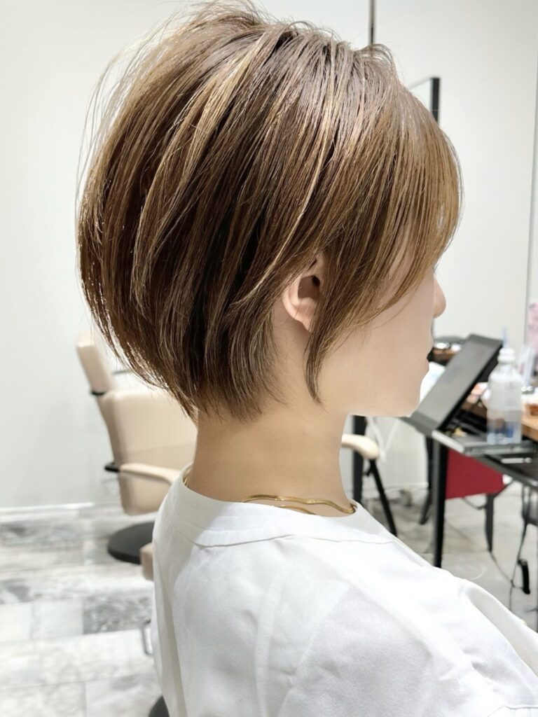 丸みショート 前下がり 似合わせカット ボブ 新宿 小顔 前上がり 30代 40代 50代