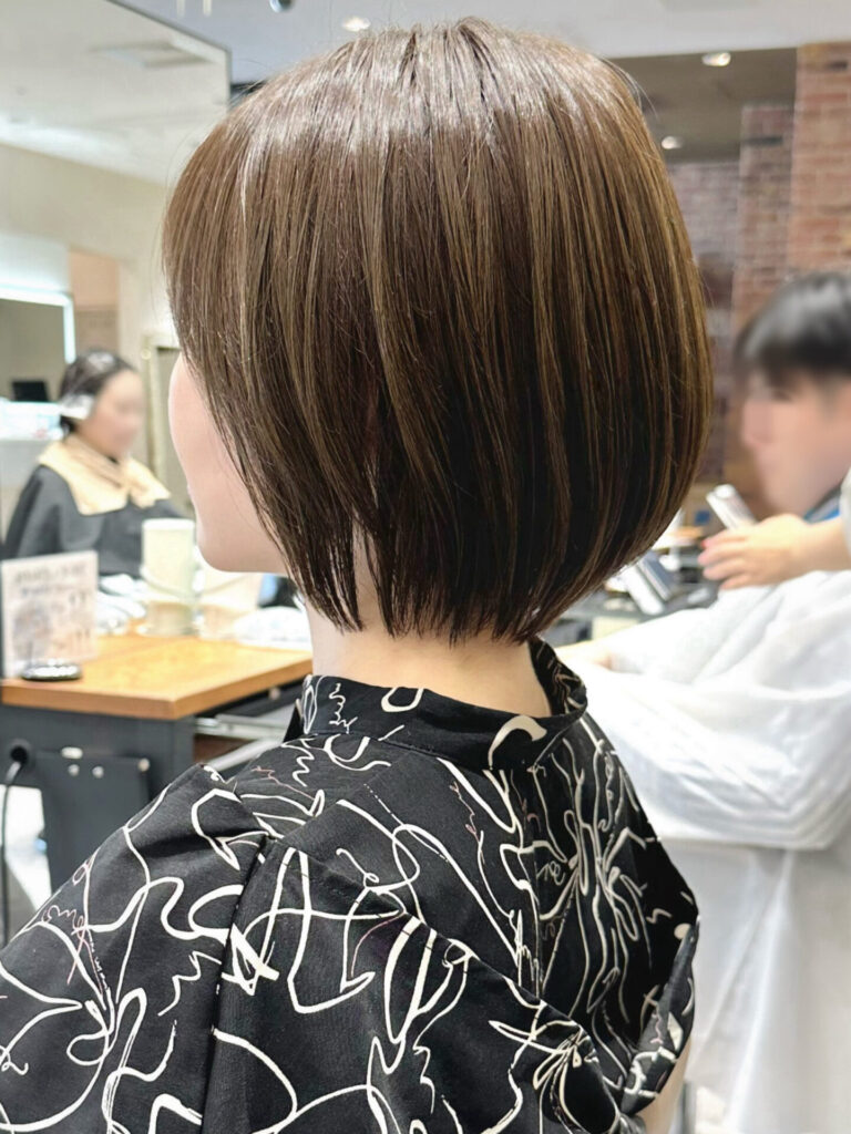 丸みショート 前下がり 似合わせカット ボブ 新宿 小顔 前上がり 30代 40代 50代