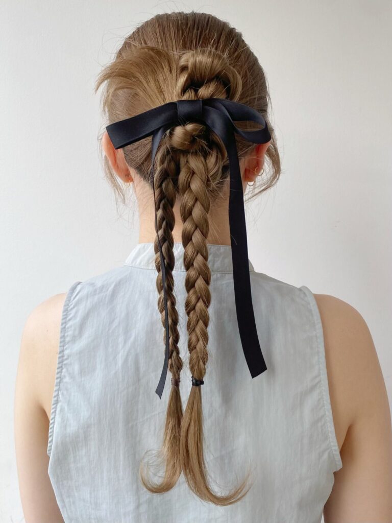 お呼ばれヘアにカチモリスタイルいかがですが？