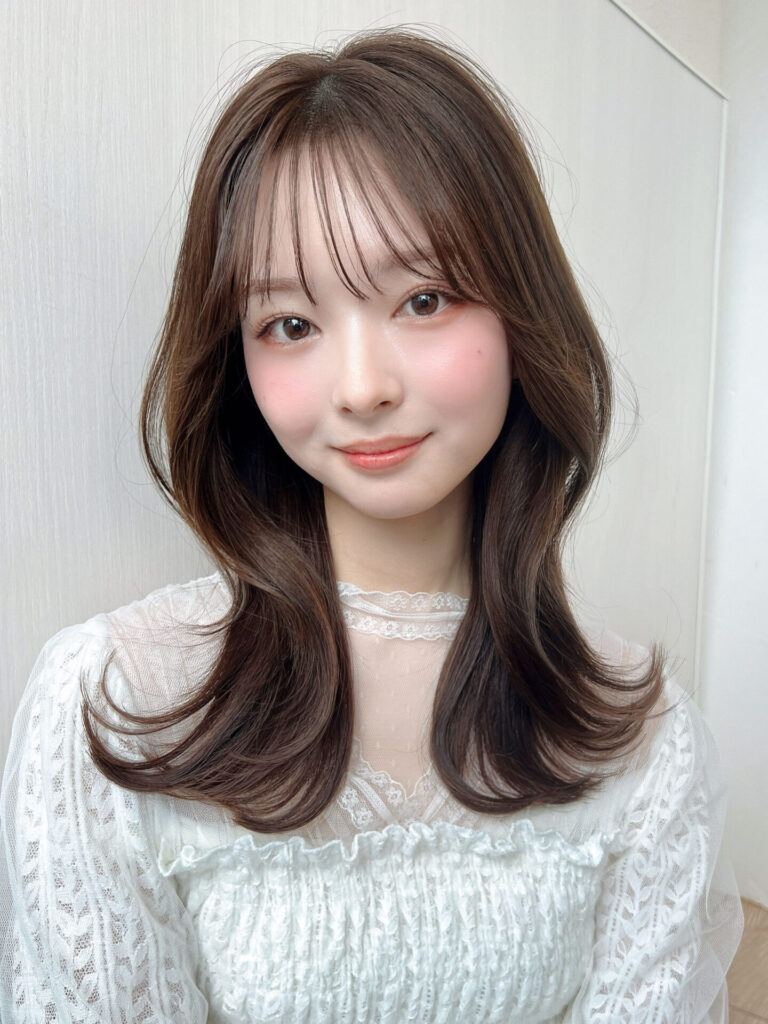 やわらかシースルーバングヘア
