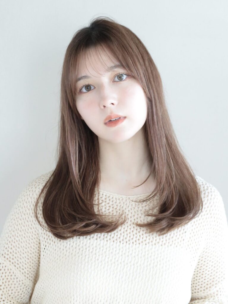サラッとナチュラルにまとまるレイヤーカット✂︎