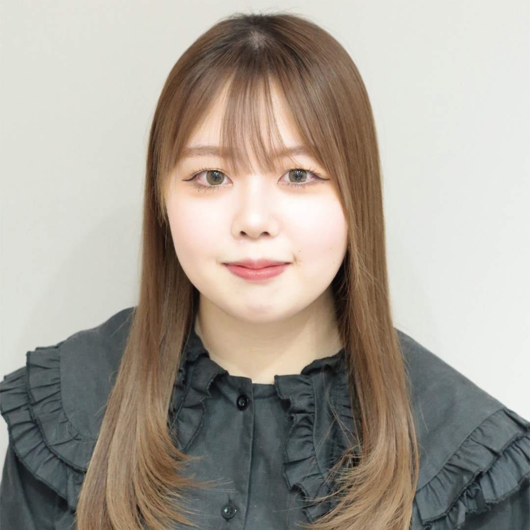 内田 志乃 - 【公式】AFLOATオフィシャルサイト‐全ての女性を可愛く