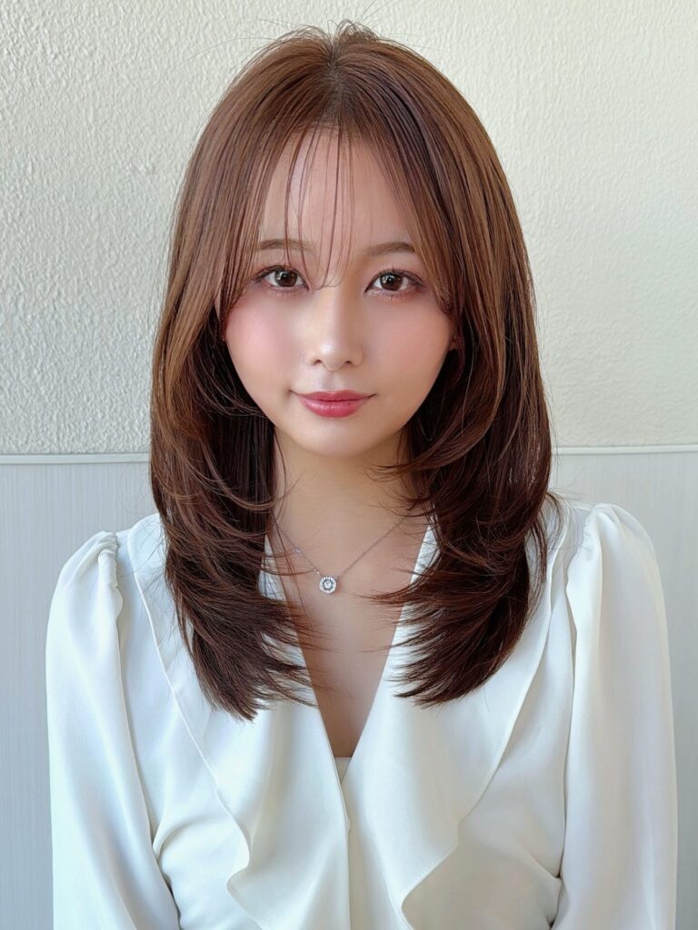 ベージュ/ミディアム/レイヤー/シースルーバング/20代/30代/40代