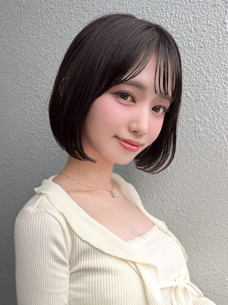 小顔見せも叶う♪丸みフォルムの大人ショートボブ