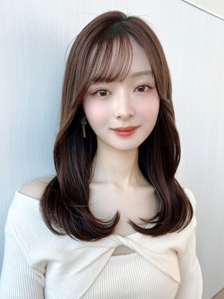 やわらかくびれヘア×艶ブラウン