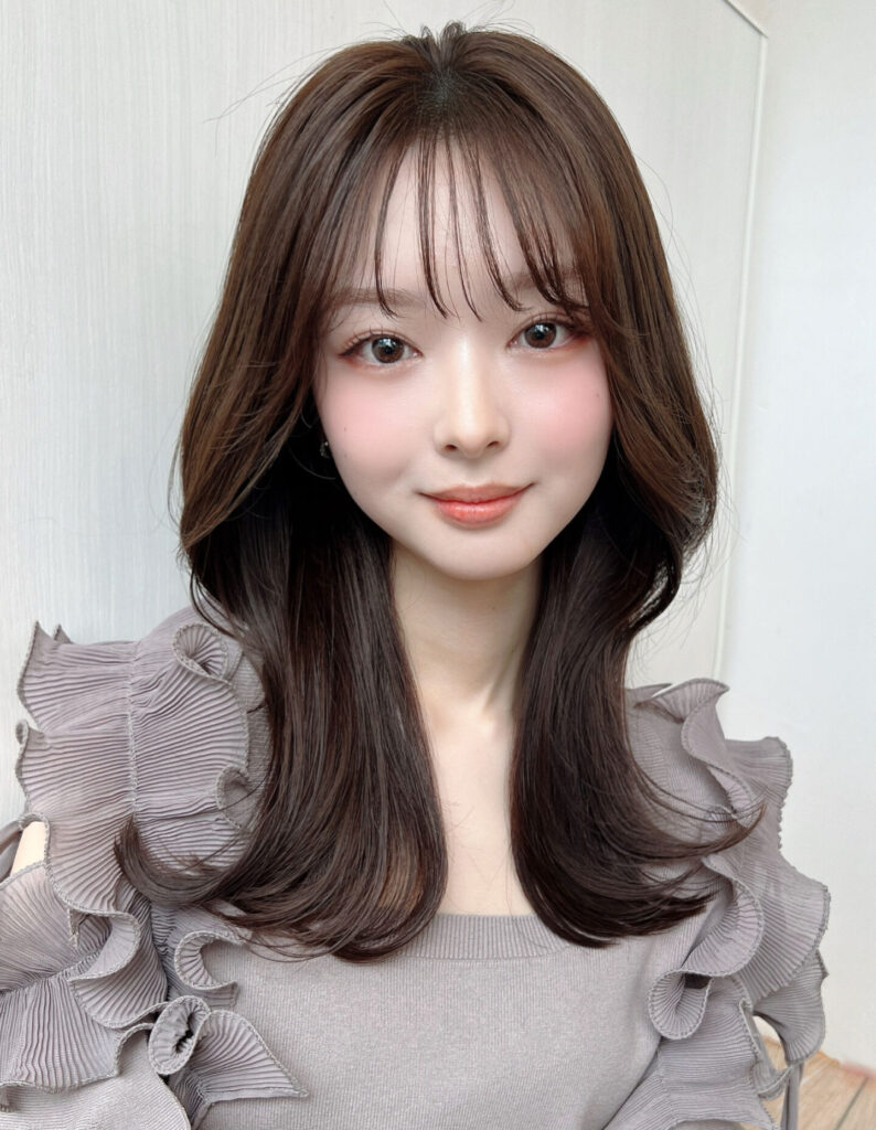 透明感ブラウン×上品レイヤースタイル