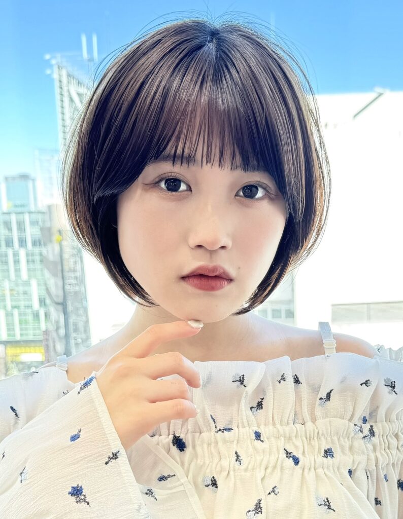 長め×ひし形ショートボブで黄金バランス