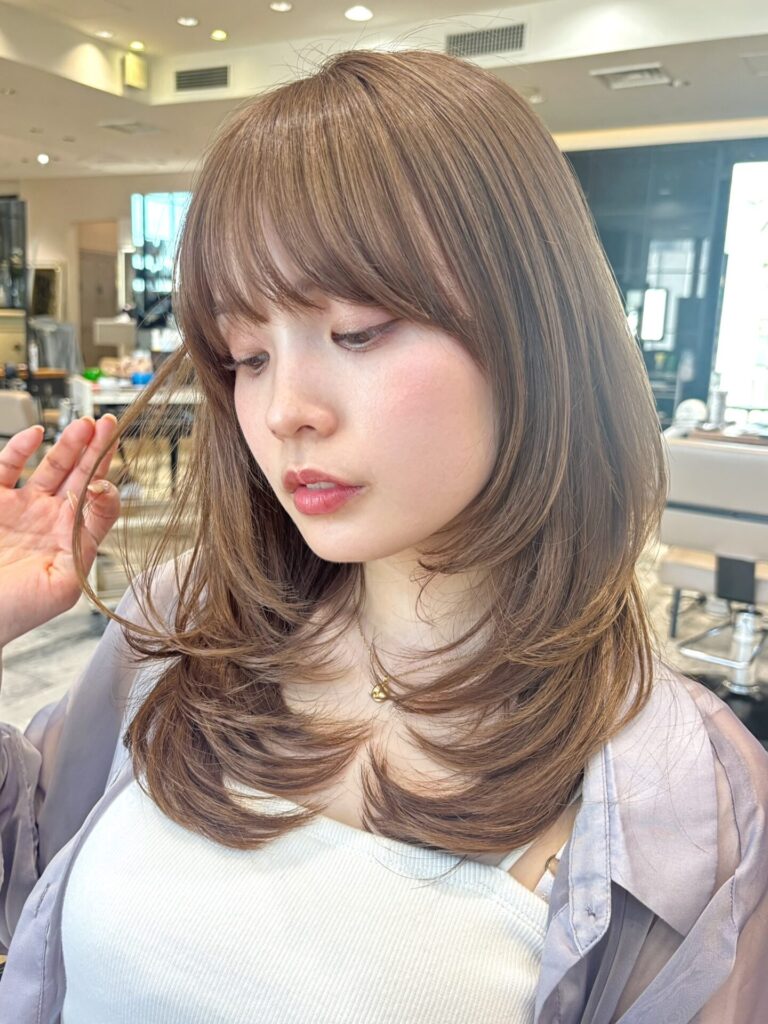 新宿★たっぷりレイヤー★ベージュカラー★